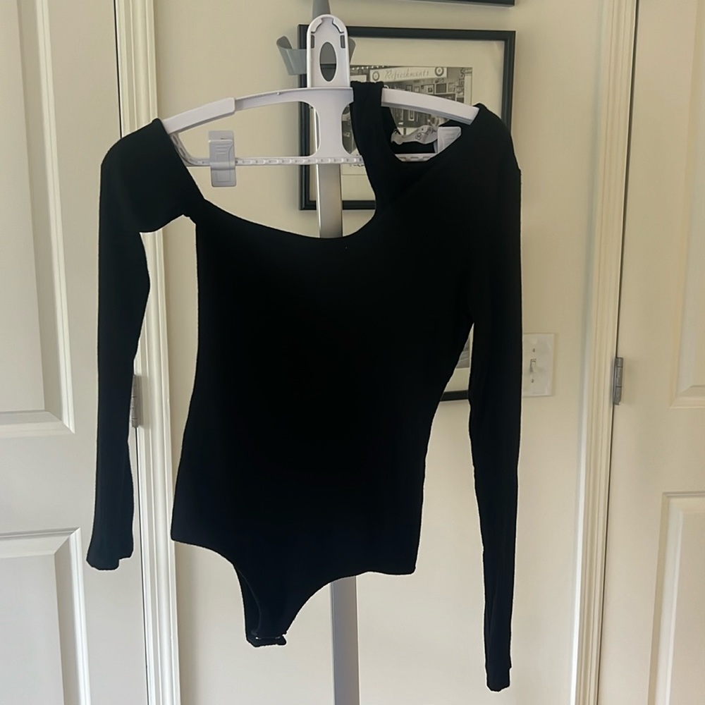 EMMA & SAM One Shoulder Bodysuit